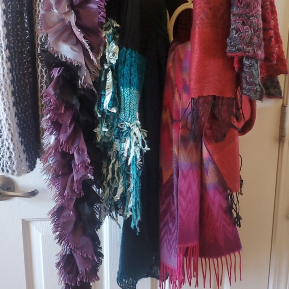 Scarves - Picture 5 of 5